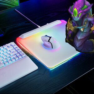 Razer Firefly V2 Pro + World of Warcraft Battle Pet Razeshi B. Code